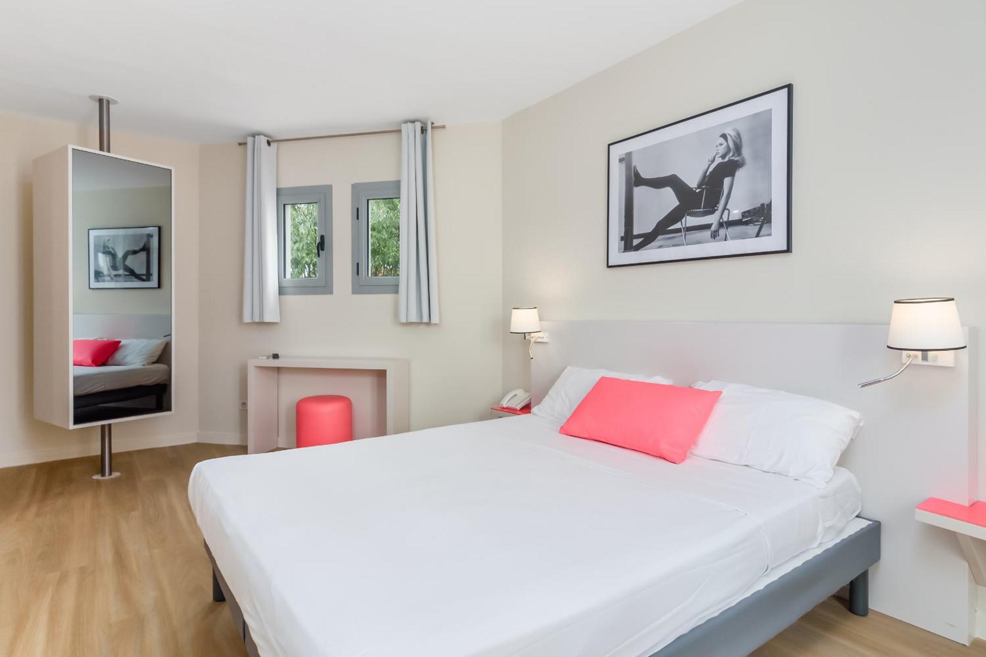 Urban Riviera Juan Les Pins - Queen Room ภายนอก รูปภาพ